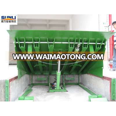 Yard ramp Dock Leveler can lift cargo